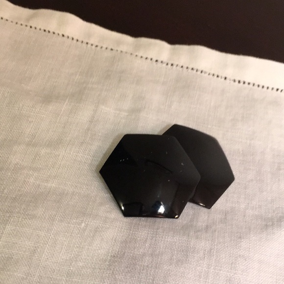 Vintage Black Metal Clip On Earrings - Picture 1 of 4